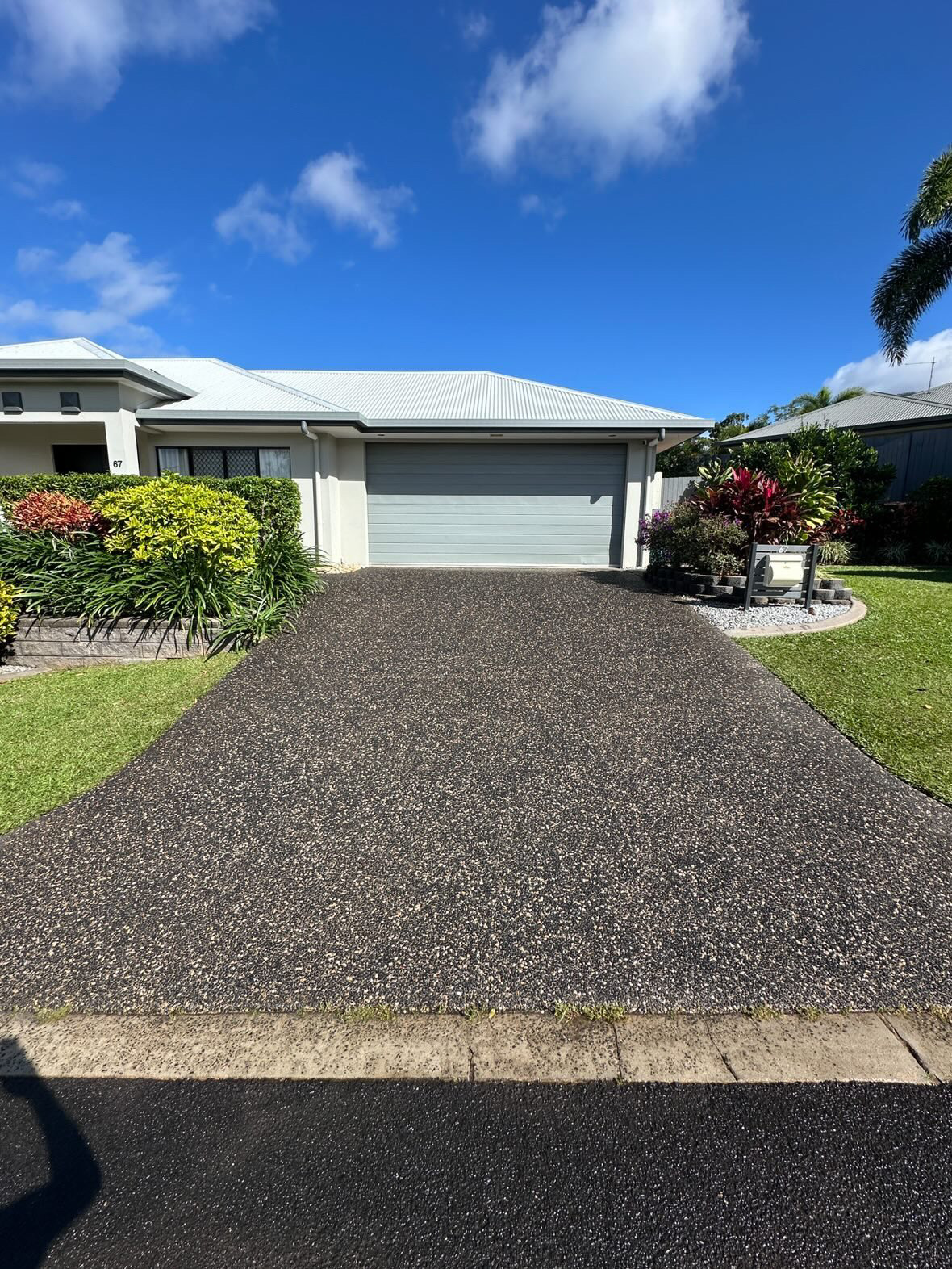 Pressure cleaned driveway in Far North Queensland